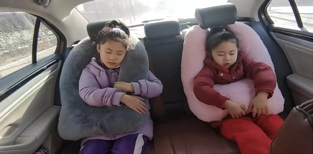 Which travel pillow is better, inflatable or foam