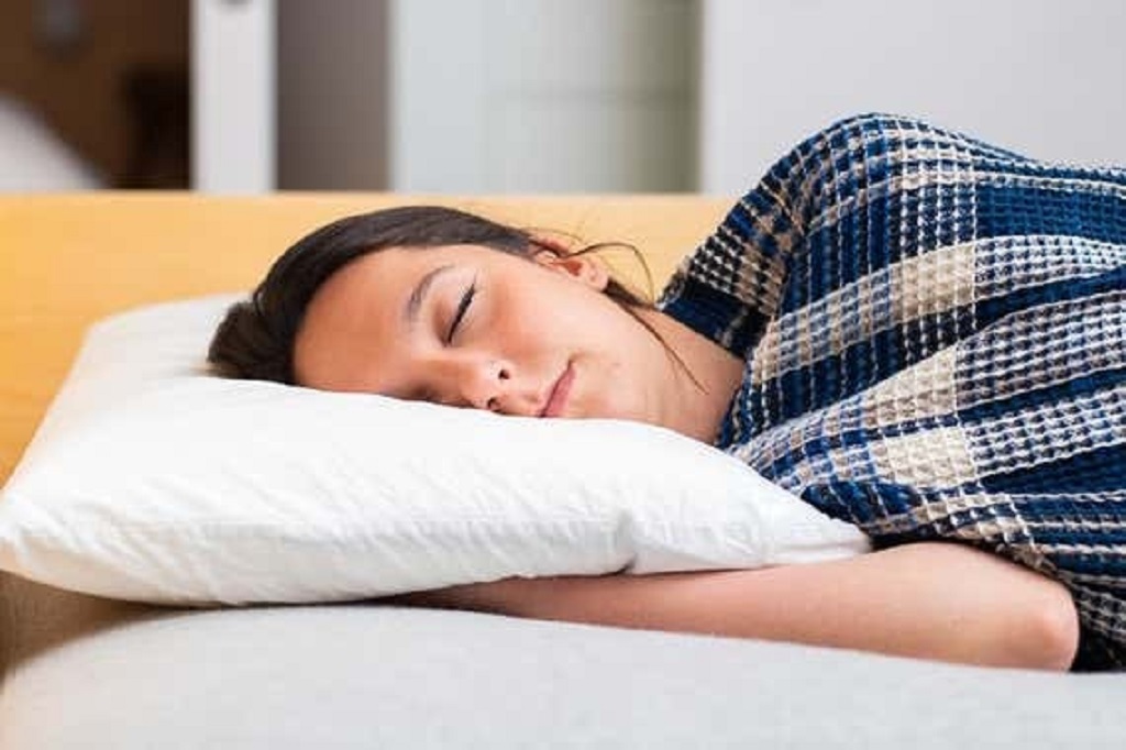 What shape pillow is best for side sleepers