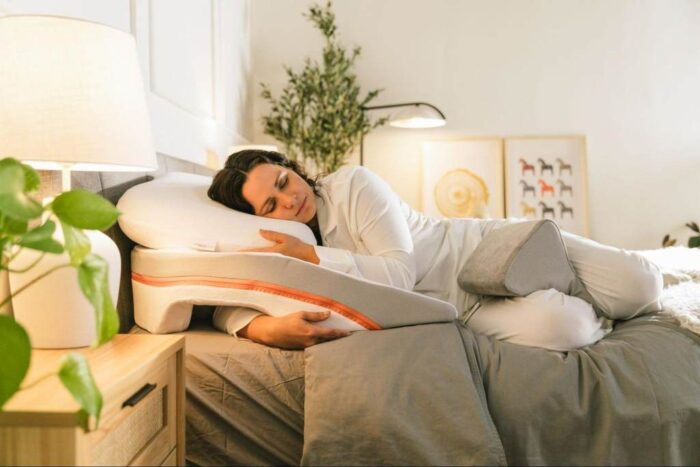 How to Select a Wedge Pillow for Sleep Apnea to Enhance Breathing and Sleep Quality