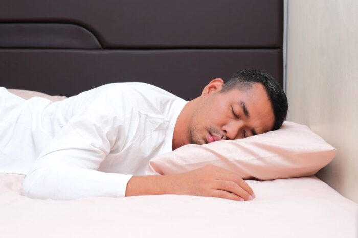 How To Choose a Thin Pillow for Stomach Sleeping Comfort